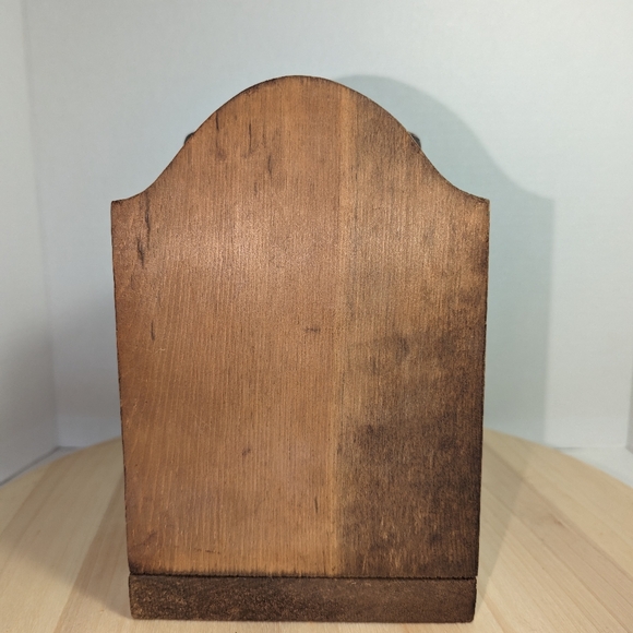 Wooden Spool Bookend - Picture 8 of 8